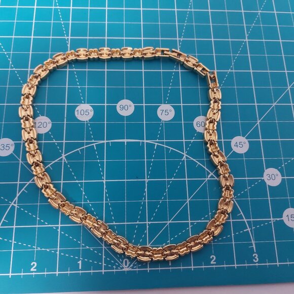 Nina Ricci Gold Plated Necklace with Swarovski Crystals - 16-17" Vintage - Picture 5 of 5